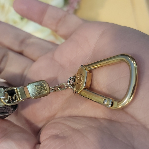Authentic Louis Vuitton Damier key cles - Picture 5 of 9